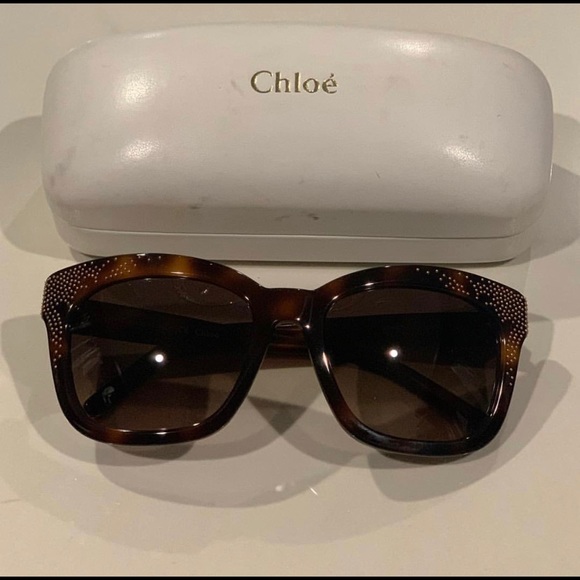 Chloé Sunglasses - Picture 2 of 4